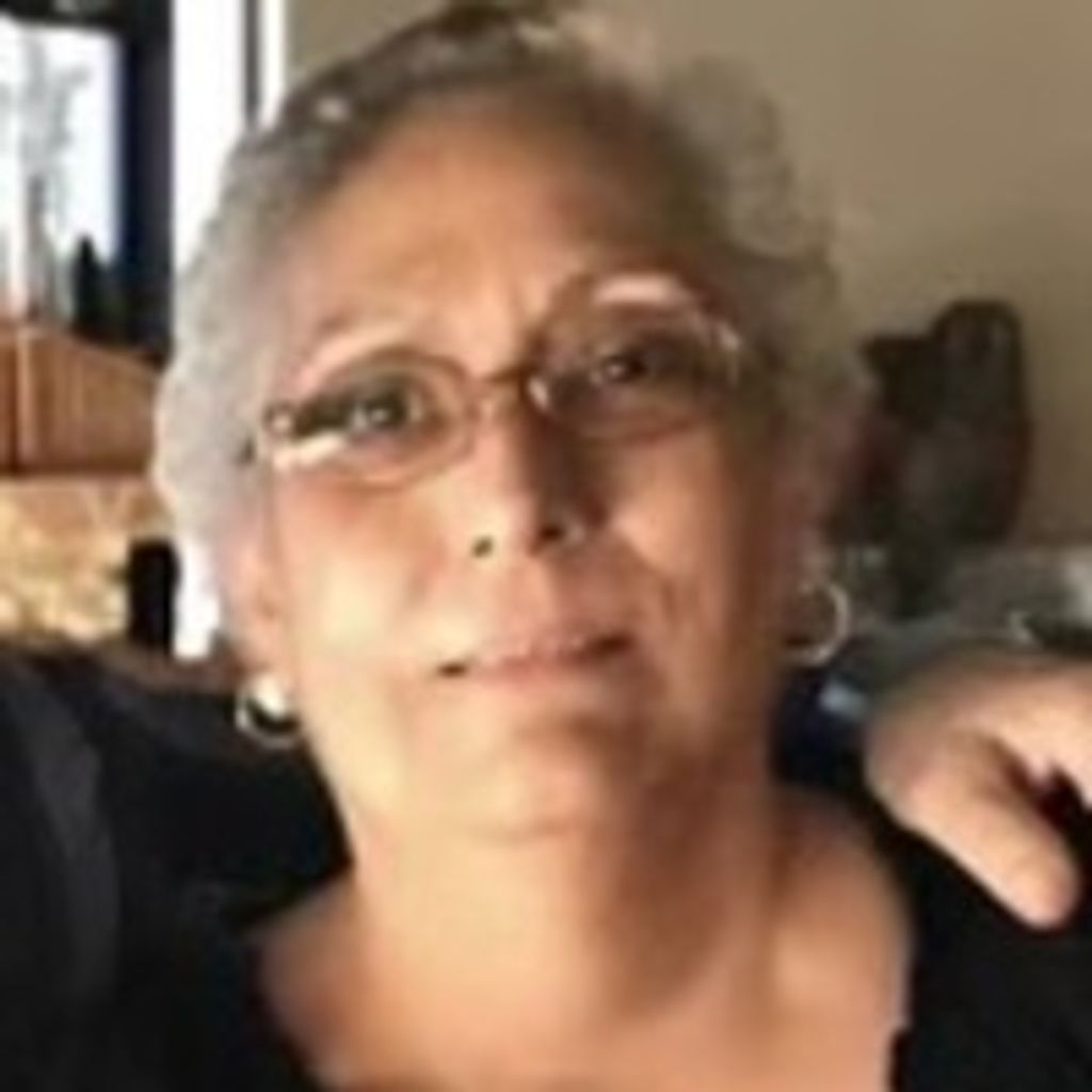 Maria Elena Ochoa