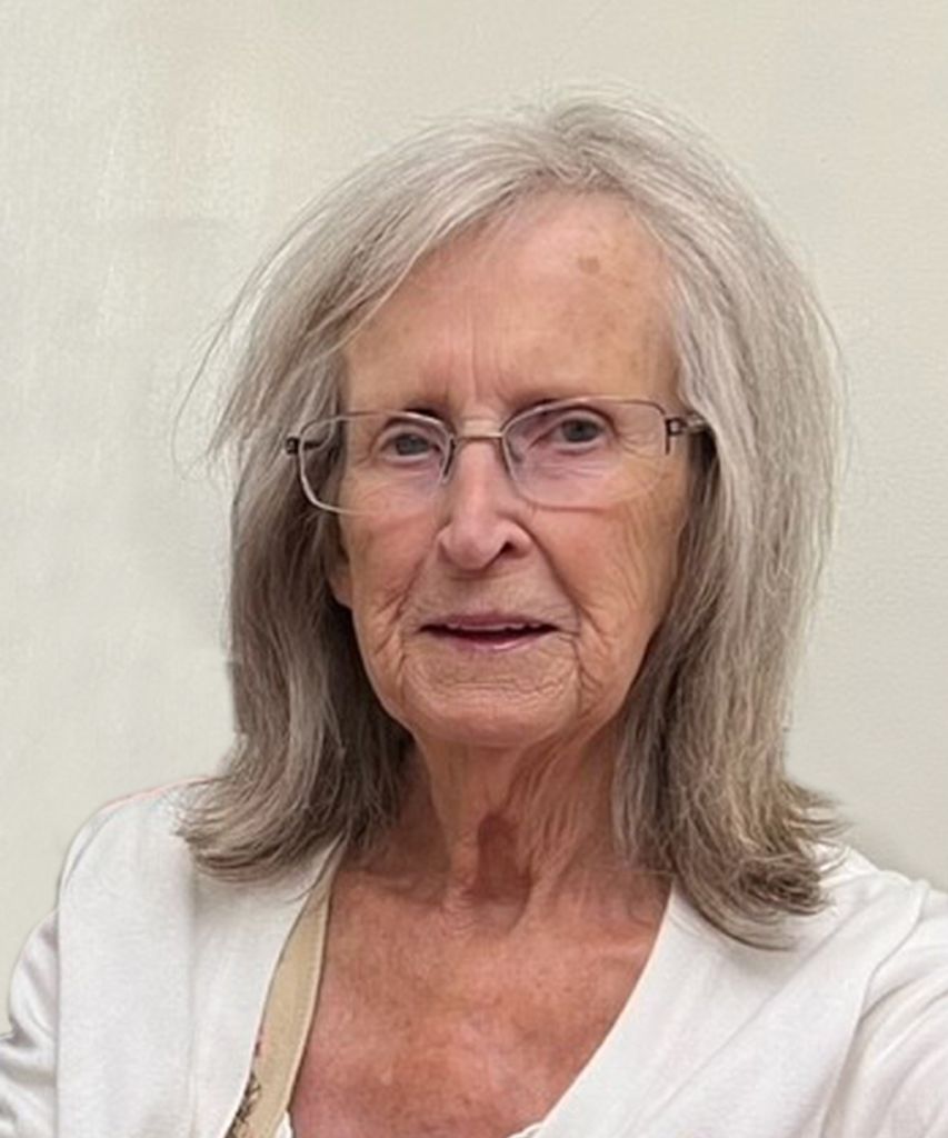 Carol (Poole)  Rhoades