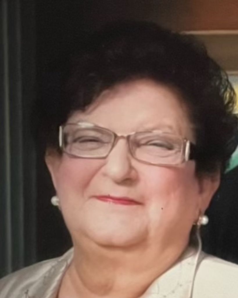 Olga Salinas De Sanchez