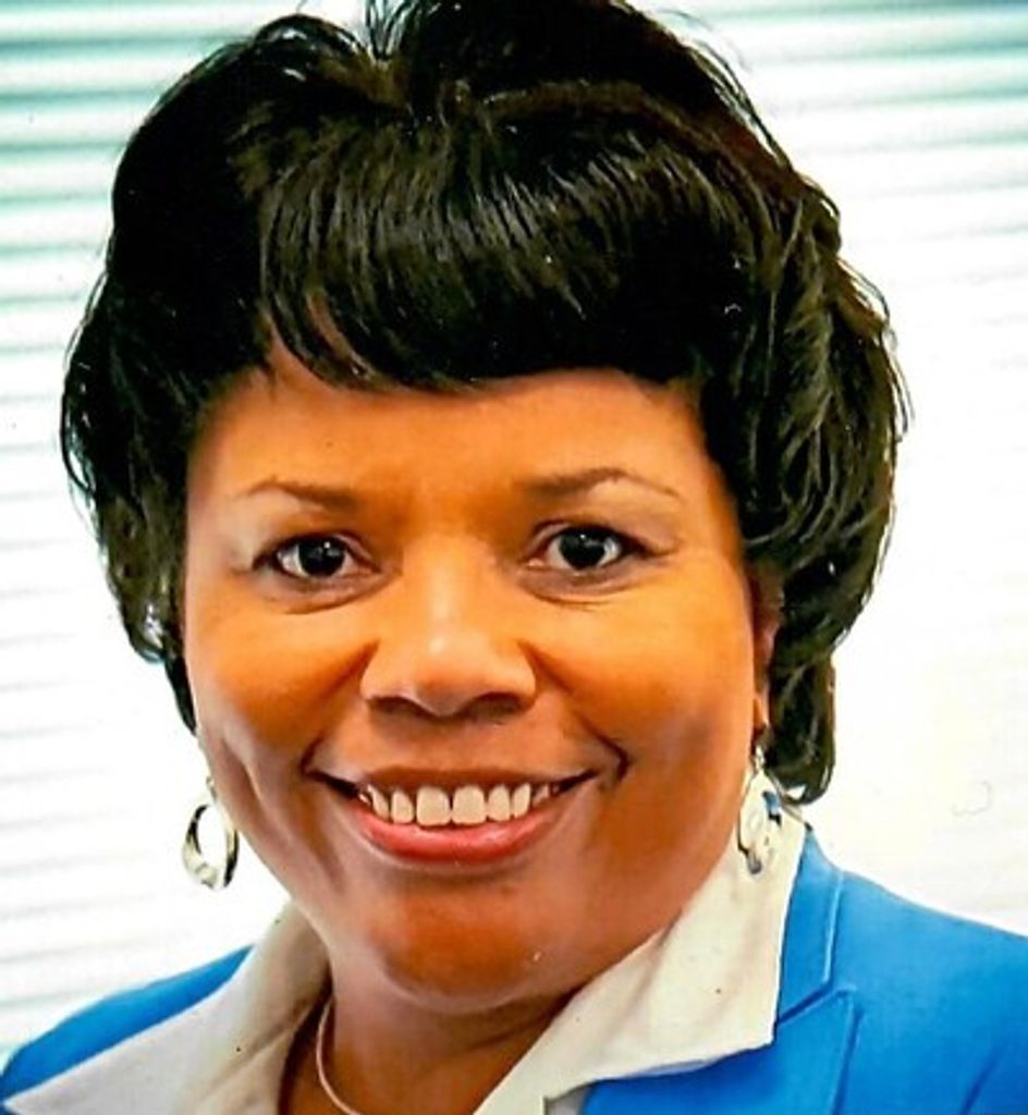 Iris Eyvette Walker Profile Photo