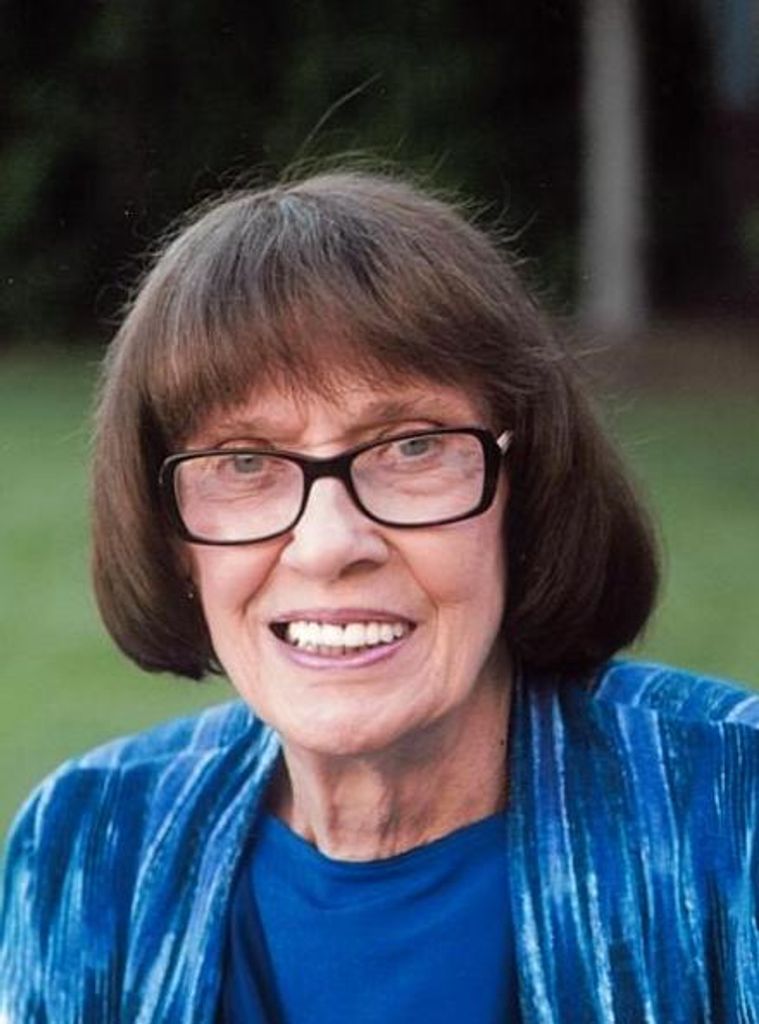 Julia (Plewinski)  Todd