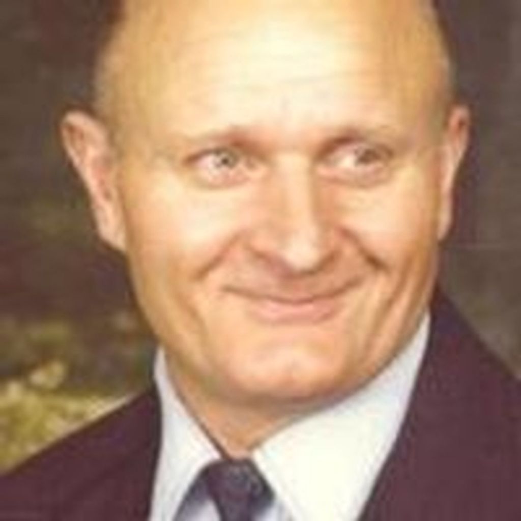 Raymond Graves