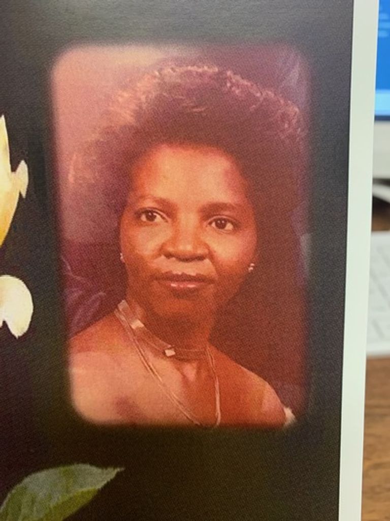 Julia Mae Moore Profile Photo