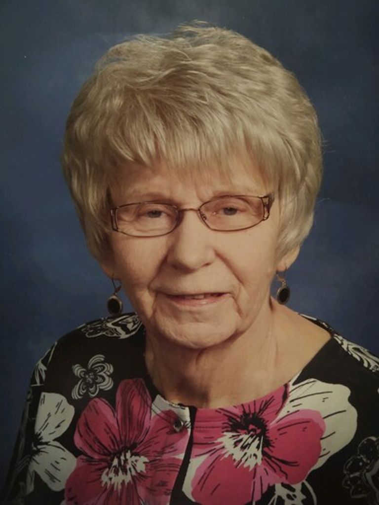 Lorraine Gloe Profile Photo
