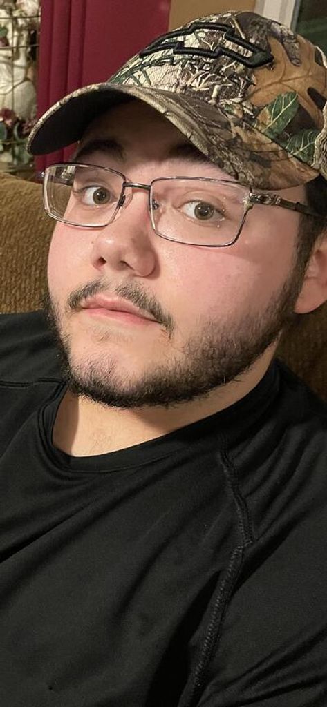 Seth Daniel Betts Profile Photo