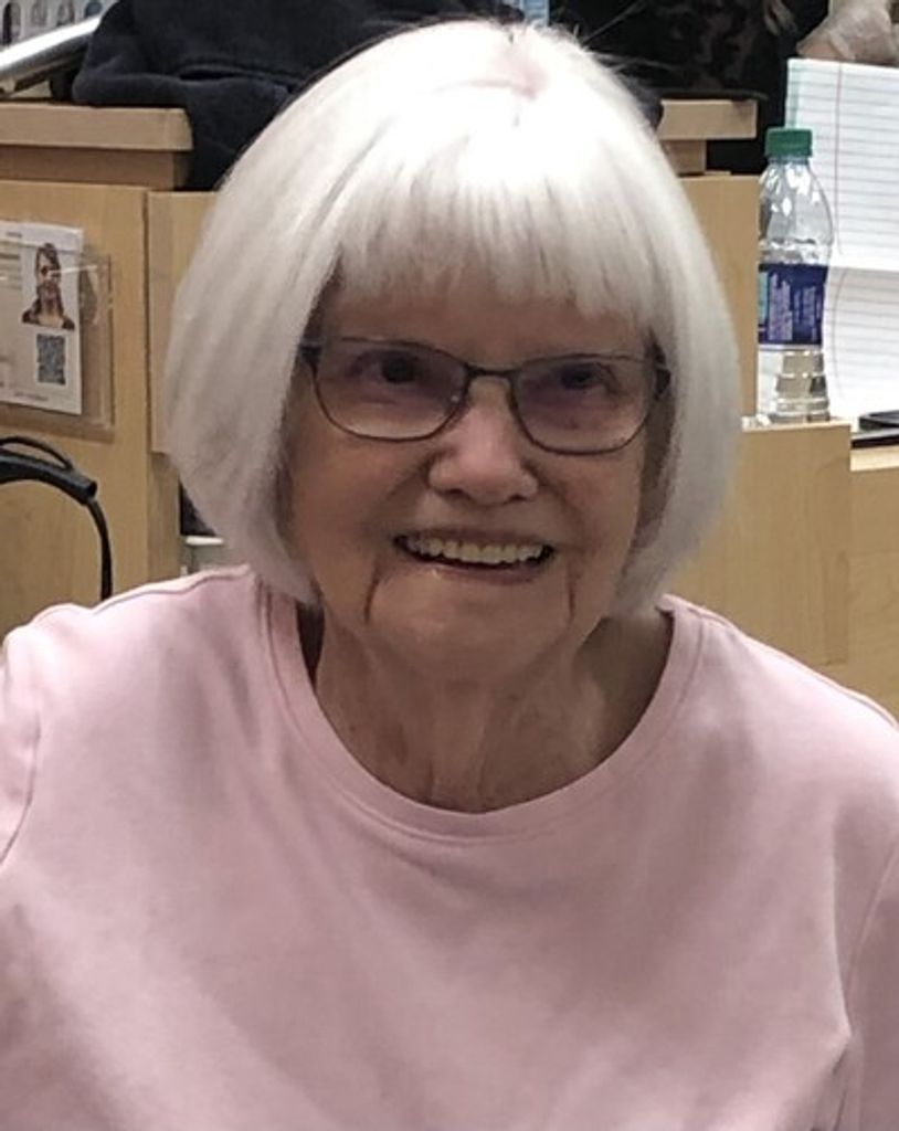 Betty Lee Hogsed Profile Photo