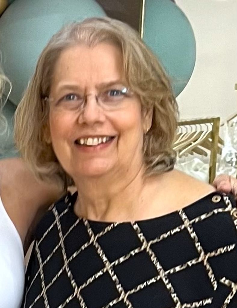 Linda Lee Slacum Profile Photo
