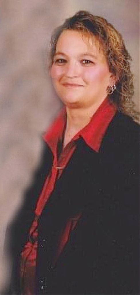 Julia Lynn Castle Jones Profile Photo