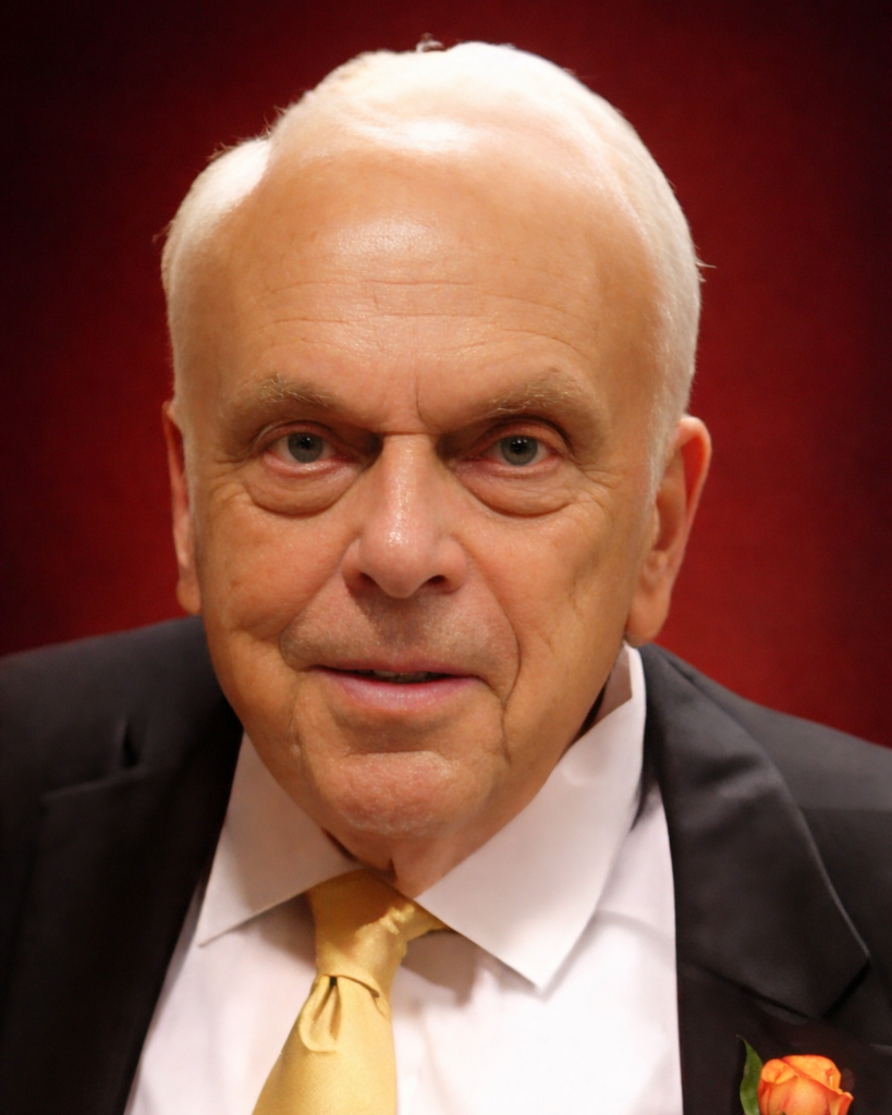 Roger Van Ryzin Profile Photo