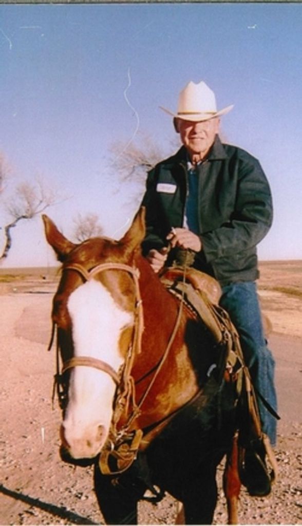 Victor Garza Saenz Profile Photo