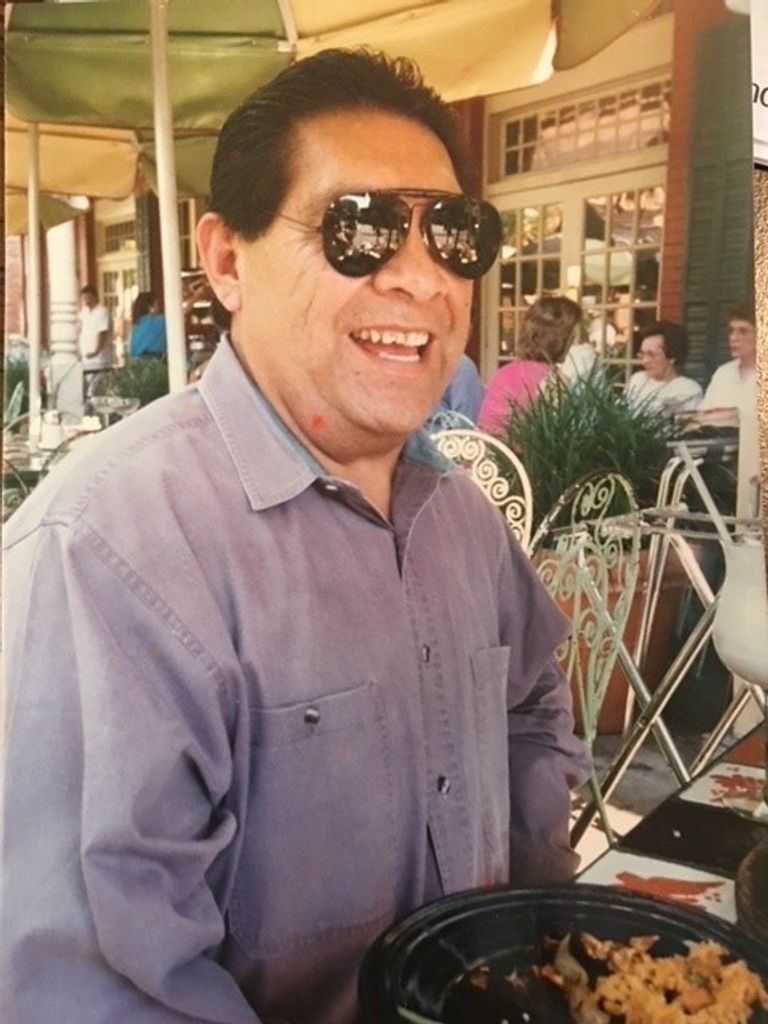Robert Requejo Sr.