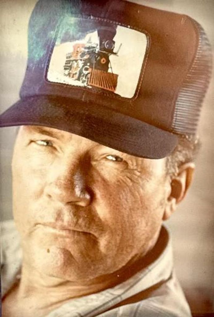 Eugene Wallace Schneider Profile Photo