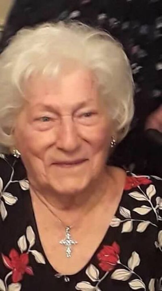 Jeanette Bottos (Nee Komorowski) Profile Photo