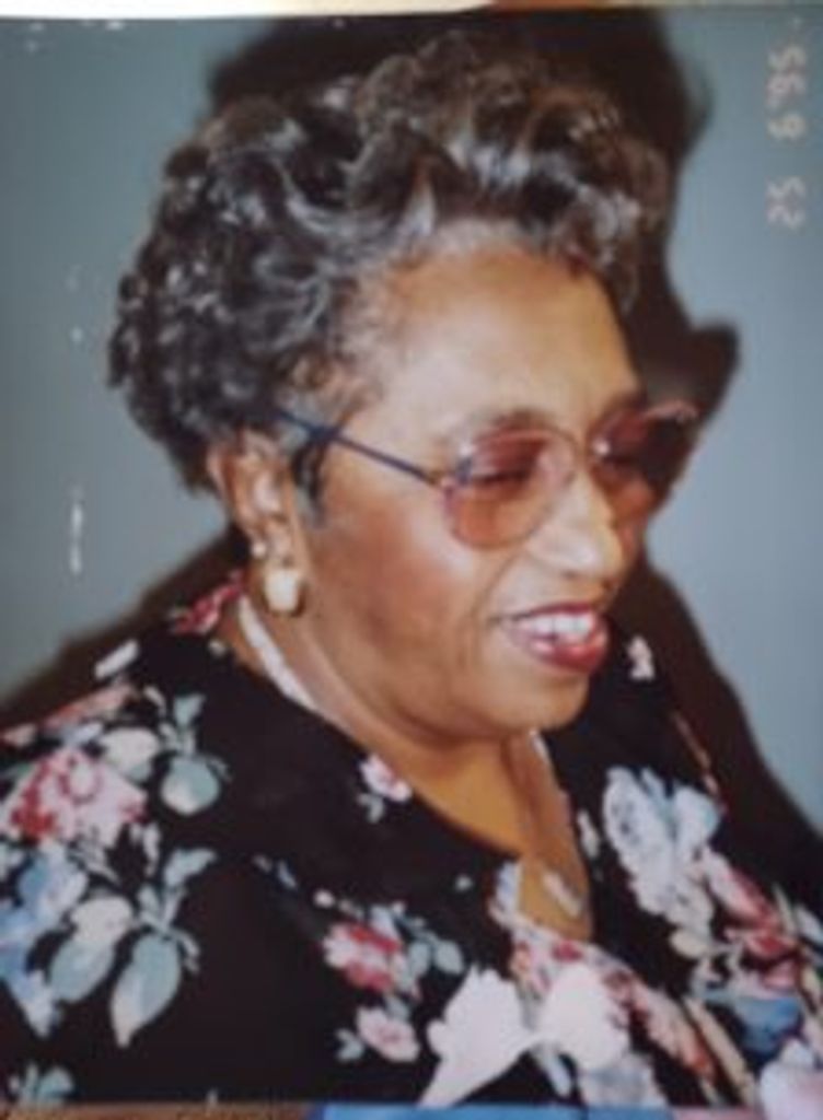 Roselyn Brown Smith Profile Photo