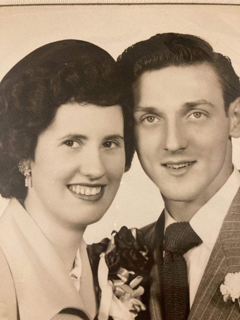 Celia M. (Ford)  Siek