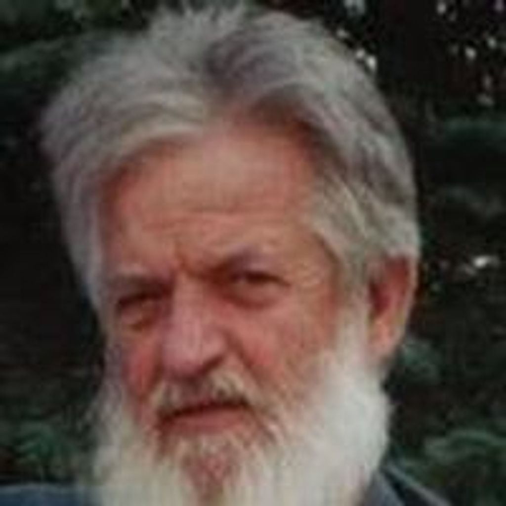 Tom R Whitaker