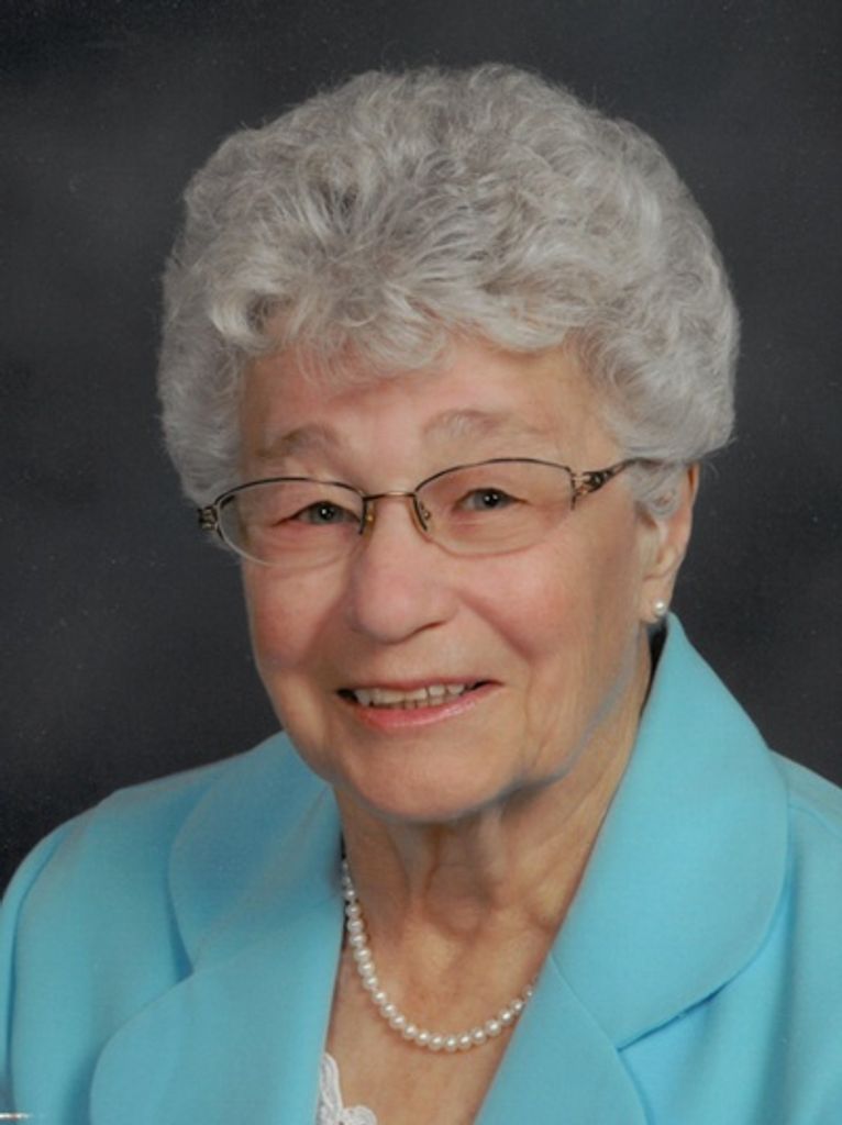 Phyllis J Igneczi Profile Photo