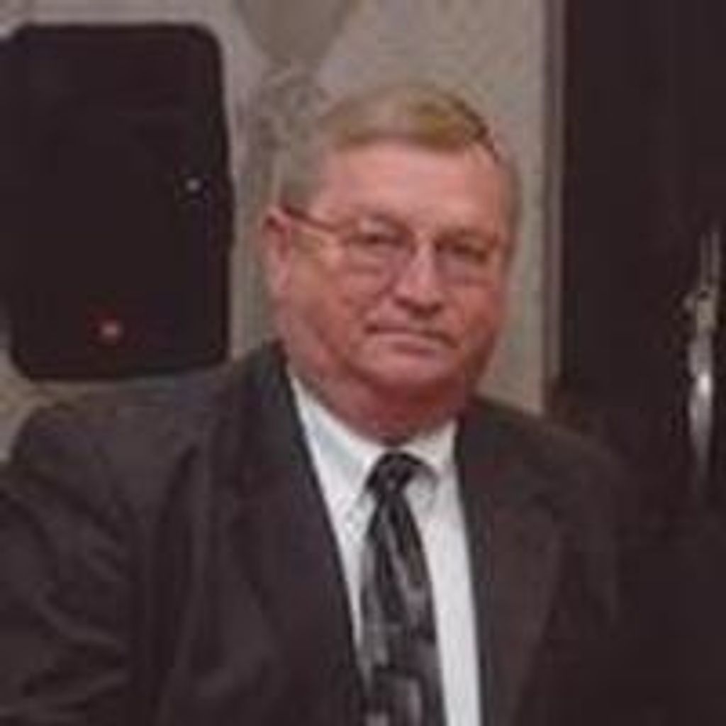 Carl J. Ellinwood Profile Photo