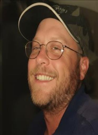 Charles Ray Beaver's obituary image