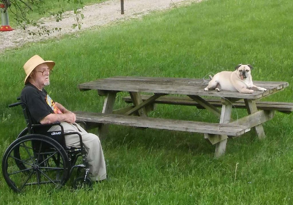 Carl E Wisecarver