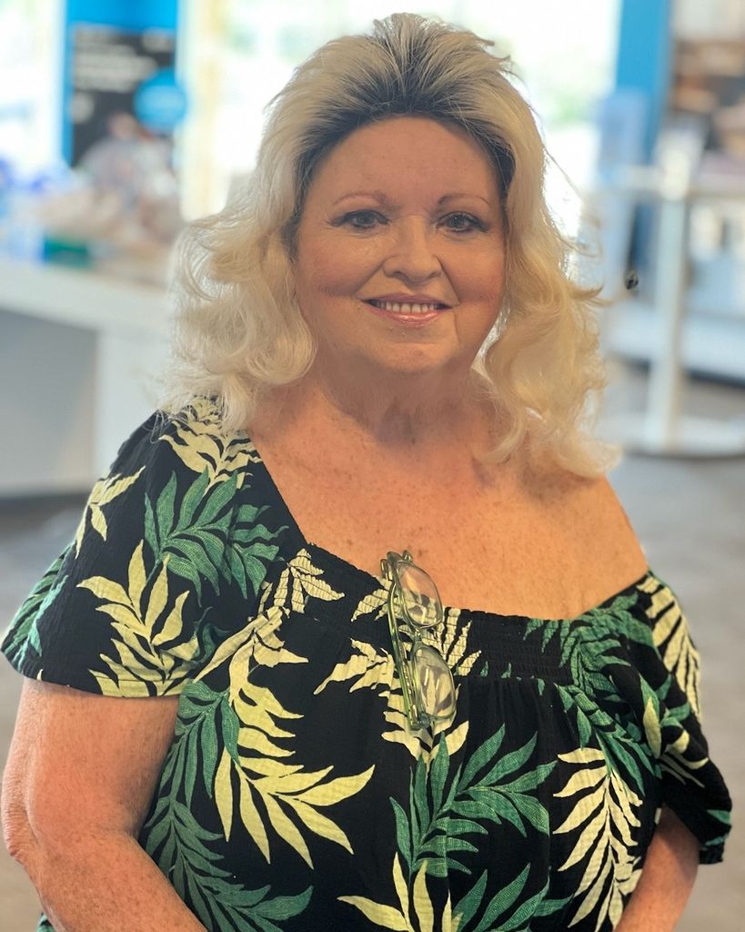Linda Tucker Bell