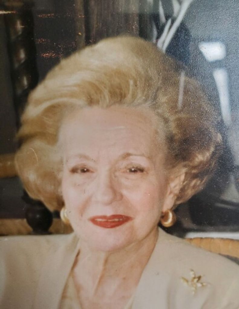 Marie Victoria Malavarca Profile Photo