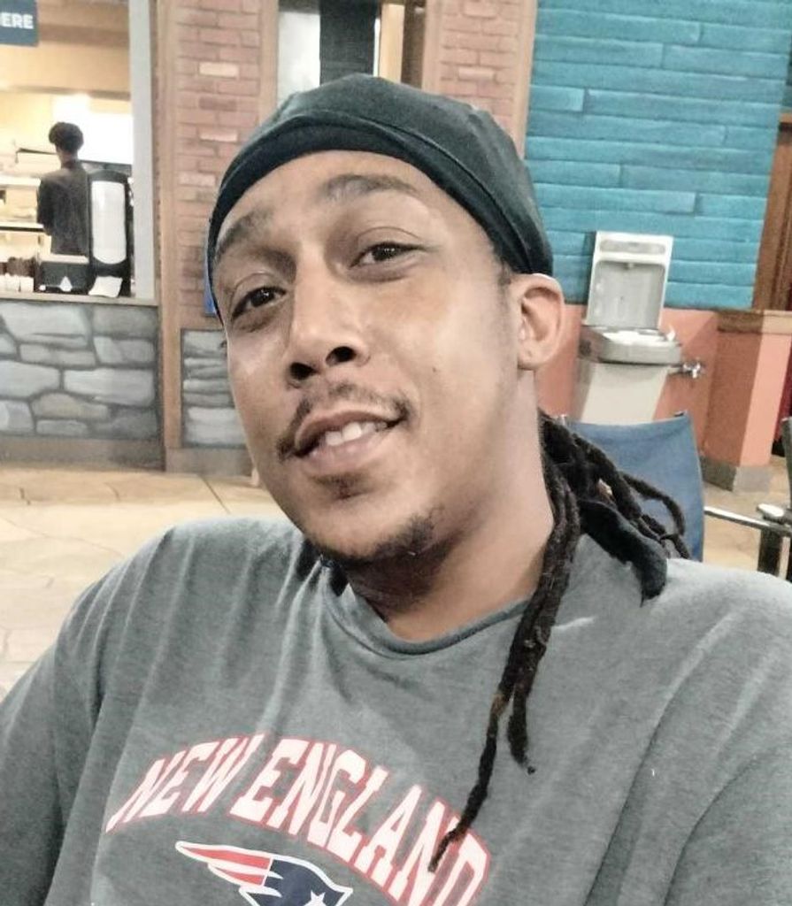 Ivan Rochon Taylor Profile Photo