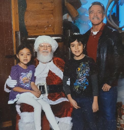 Orlando Oscar Trevino photo gallery thumbnail 48 of 172