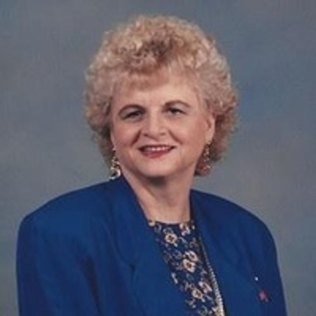 Mary Lou Lee