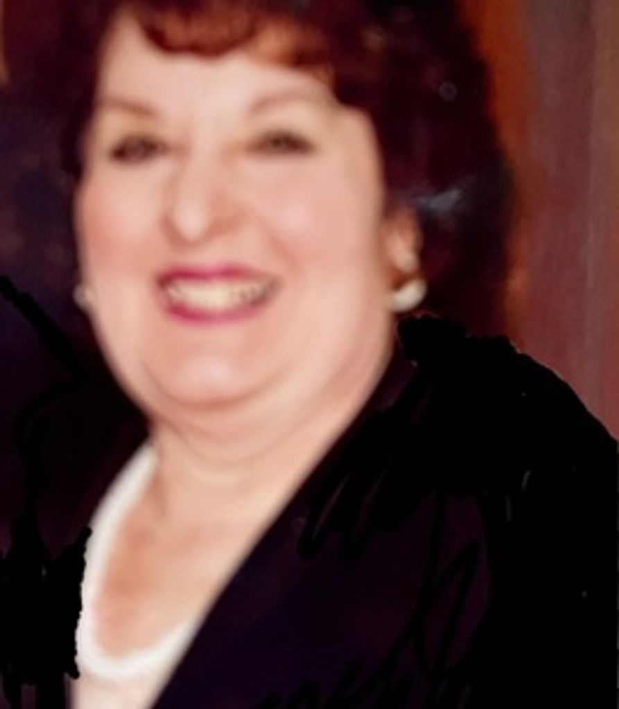 Lucy Skinner Profile Photo
