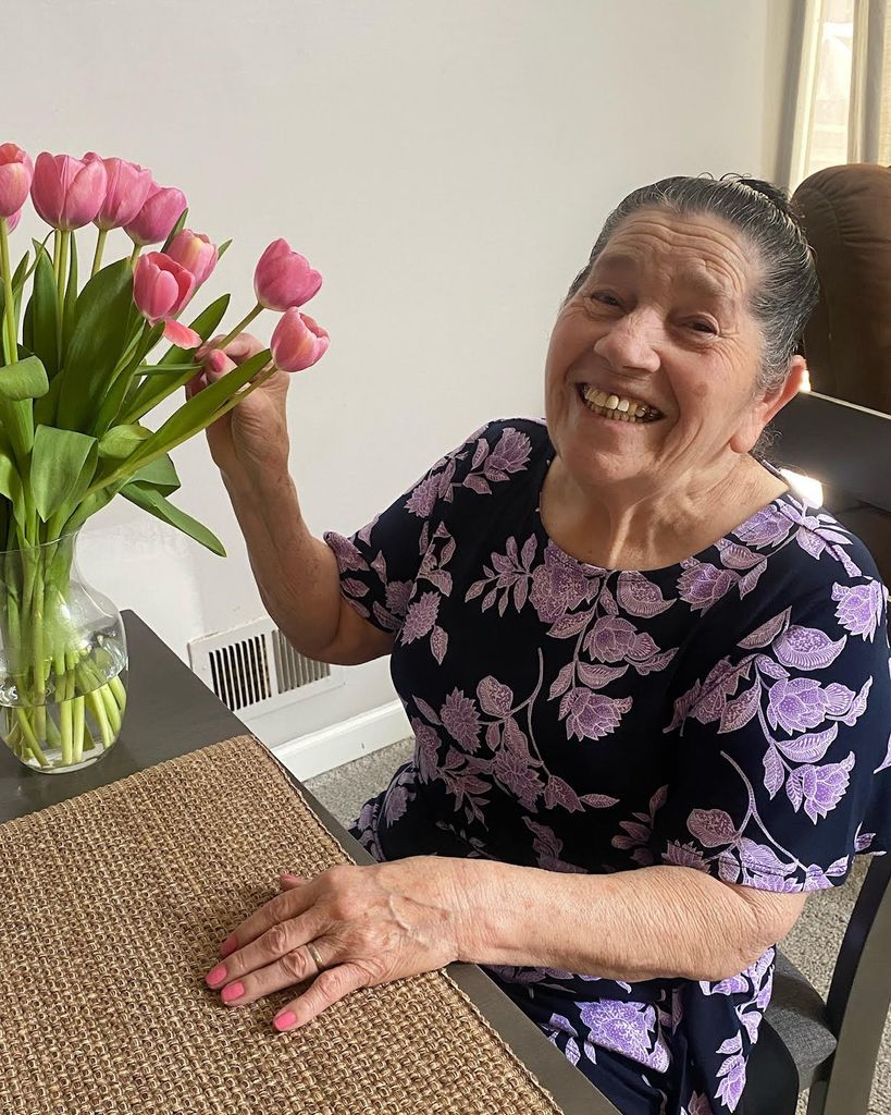 Rosa L. Landaverde DE Martinez Profile Photo