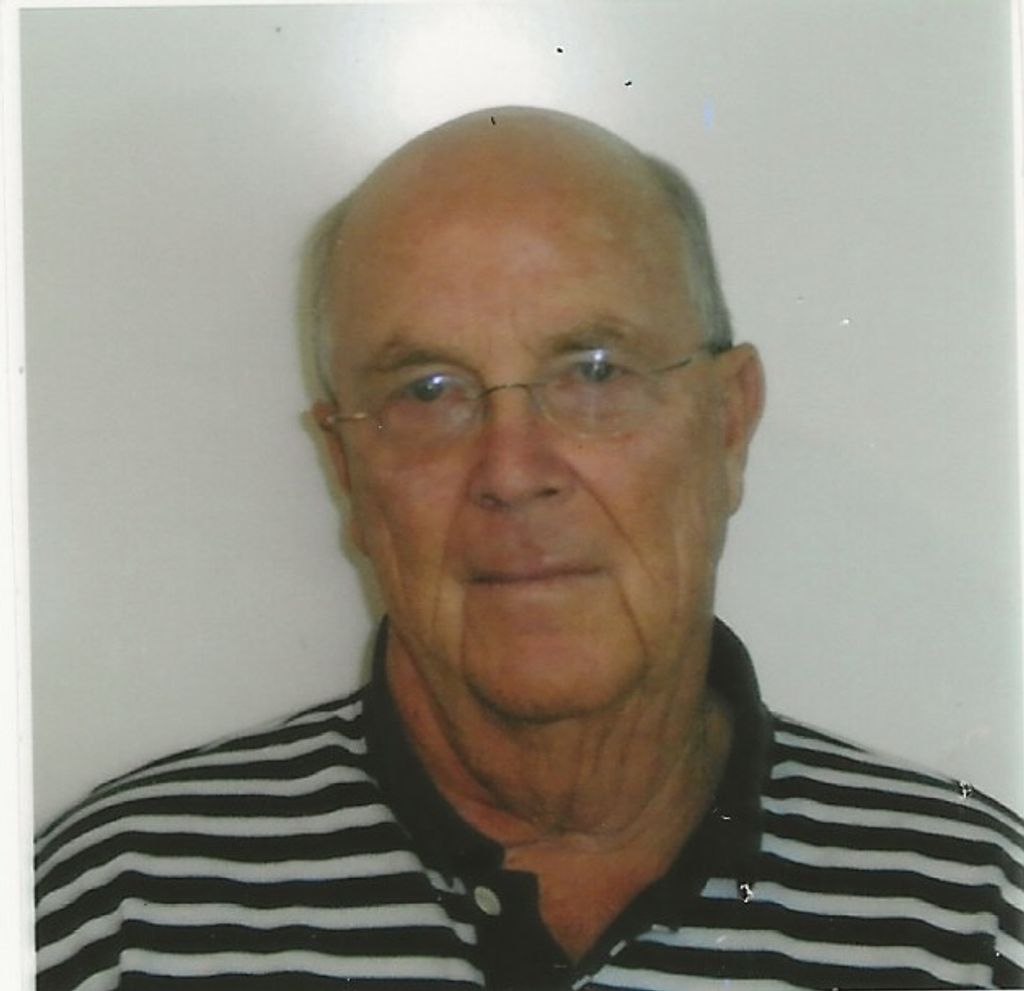William "Bill" Dexter Benton Profile Photo