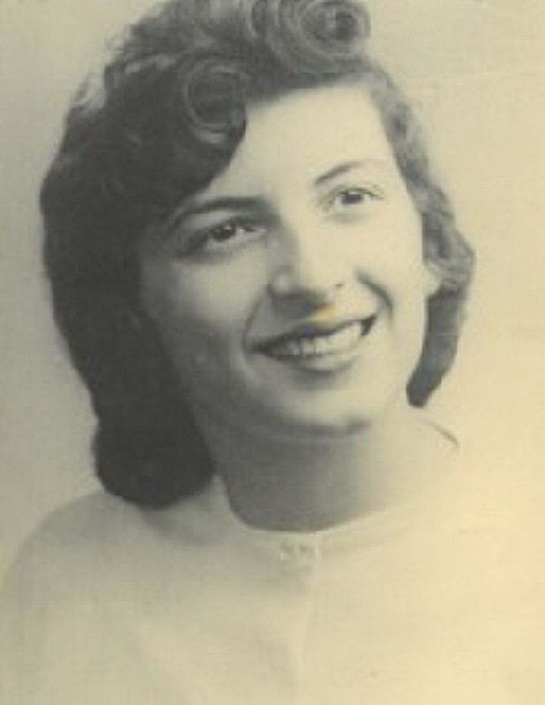 Carol Marie Lauzon Profile Photo