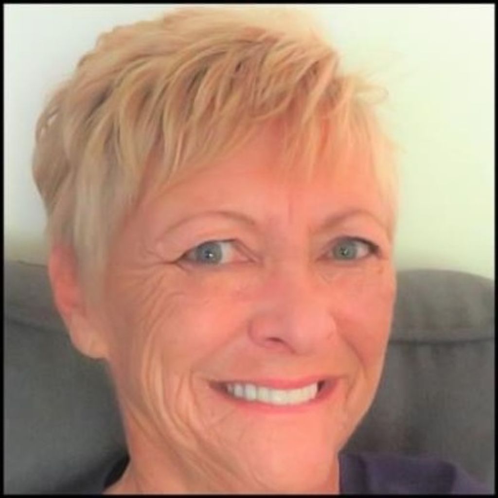 Linda Carol Schmidt Profile Photo