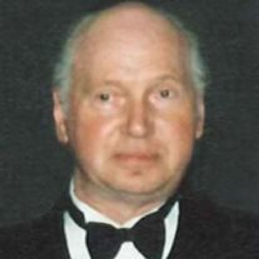 Brian E.  Bergquist