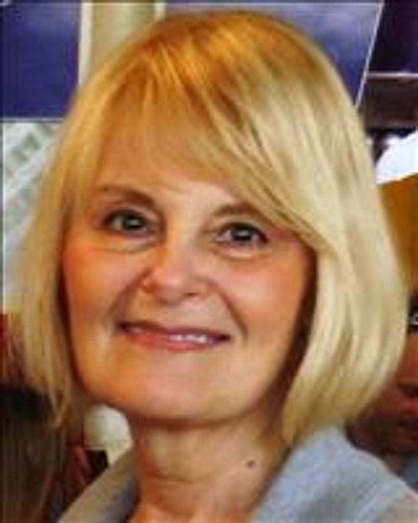 Elaine J. (Lima) Kullas