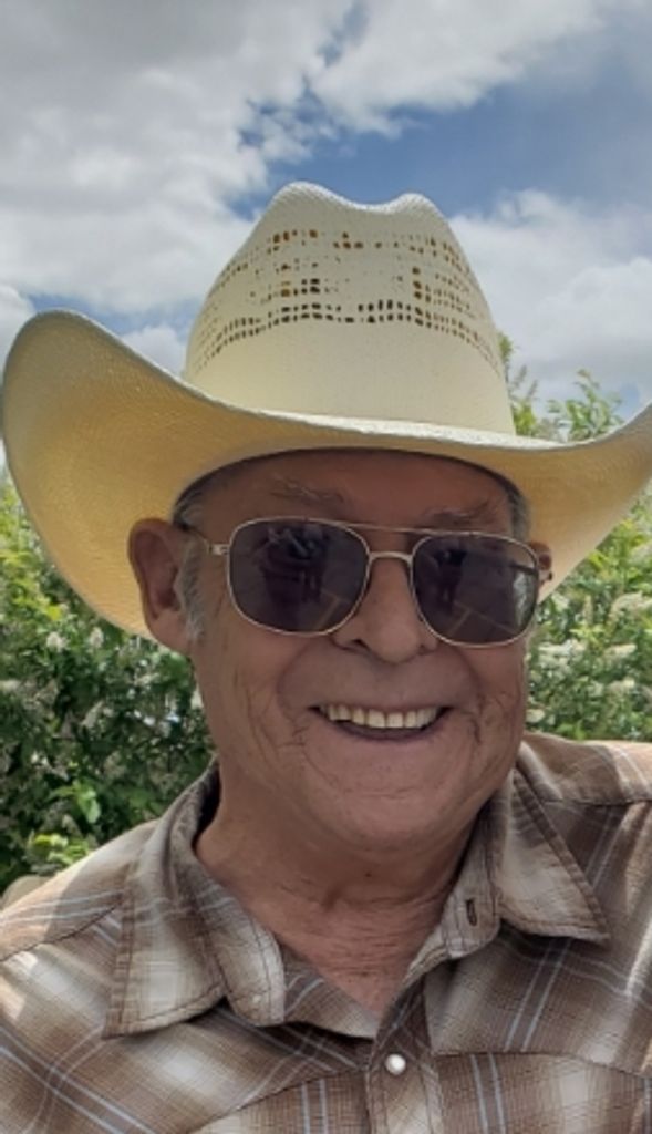 Robert James Holland Profile Photo