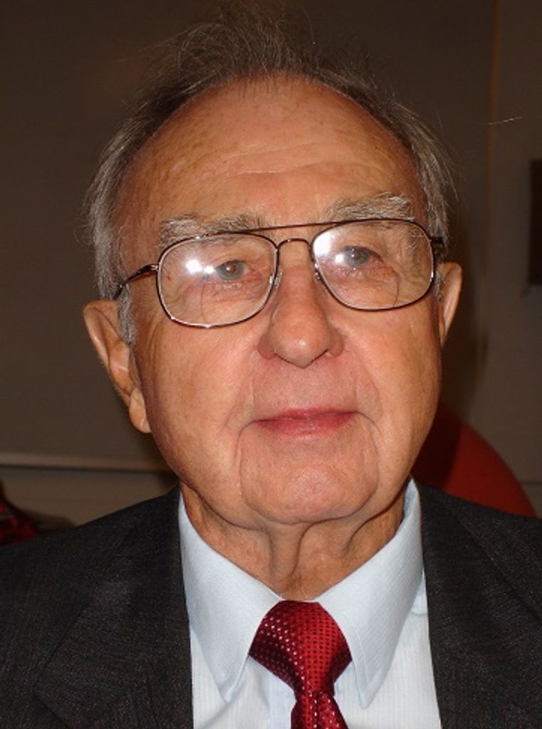 Dr. W. Eugene Lloyd Profile Photo
