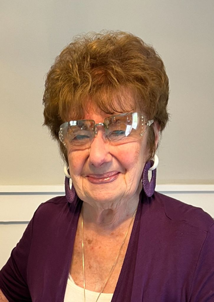 Helen I Ferrara Profile Photo