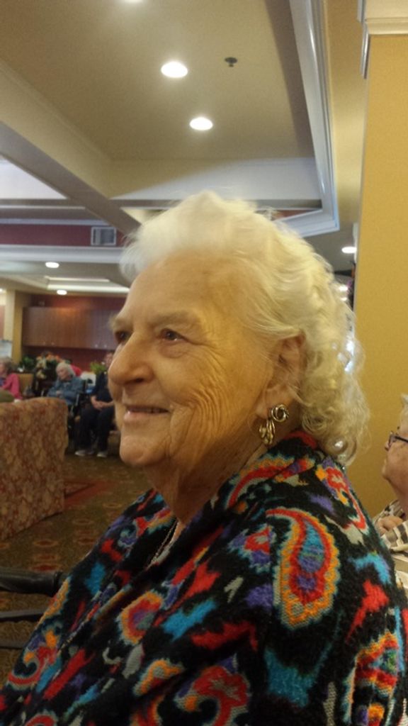 Elizabeth Everest Merook Profile Photo