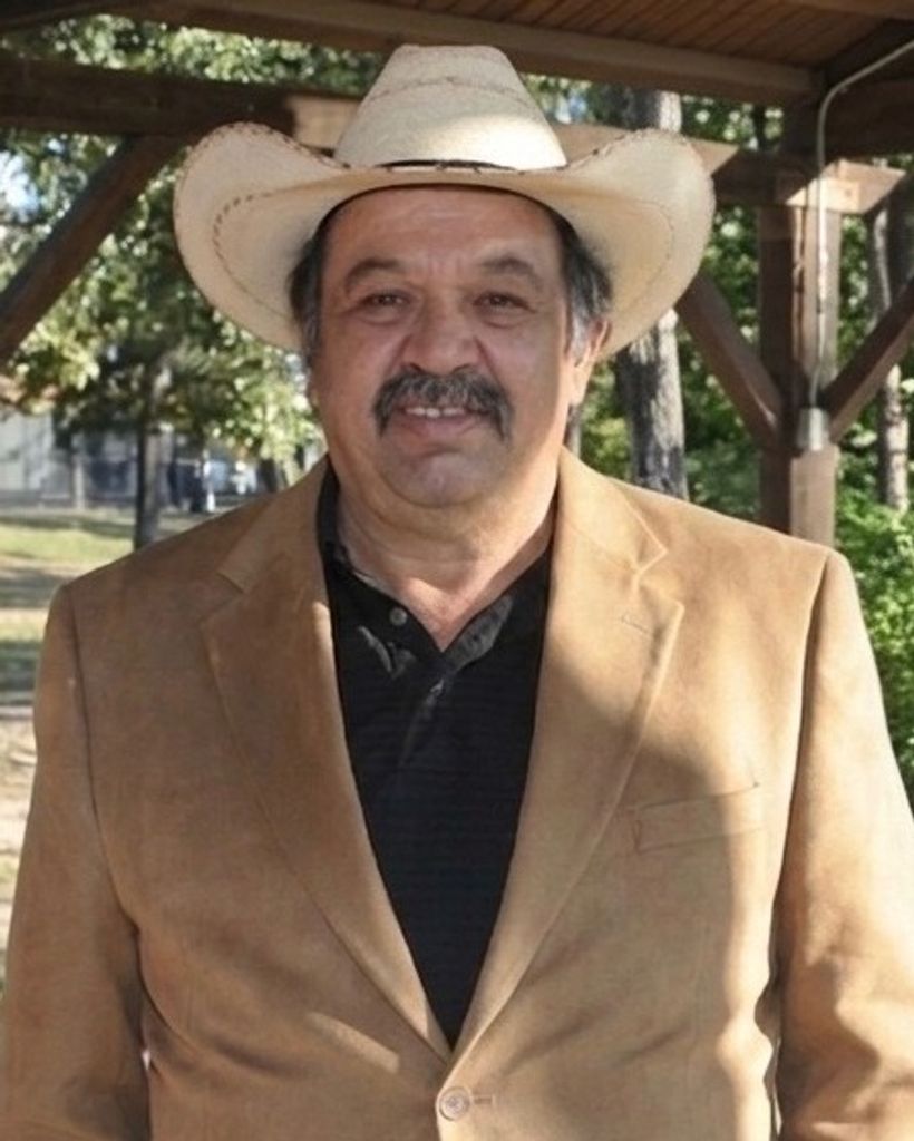 Romeo Amador Uribe II Profile Photo