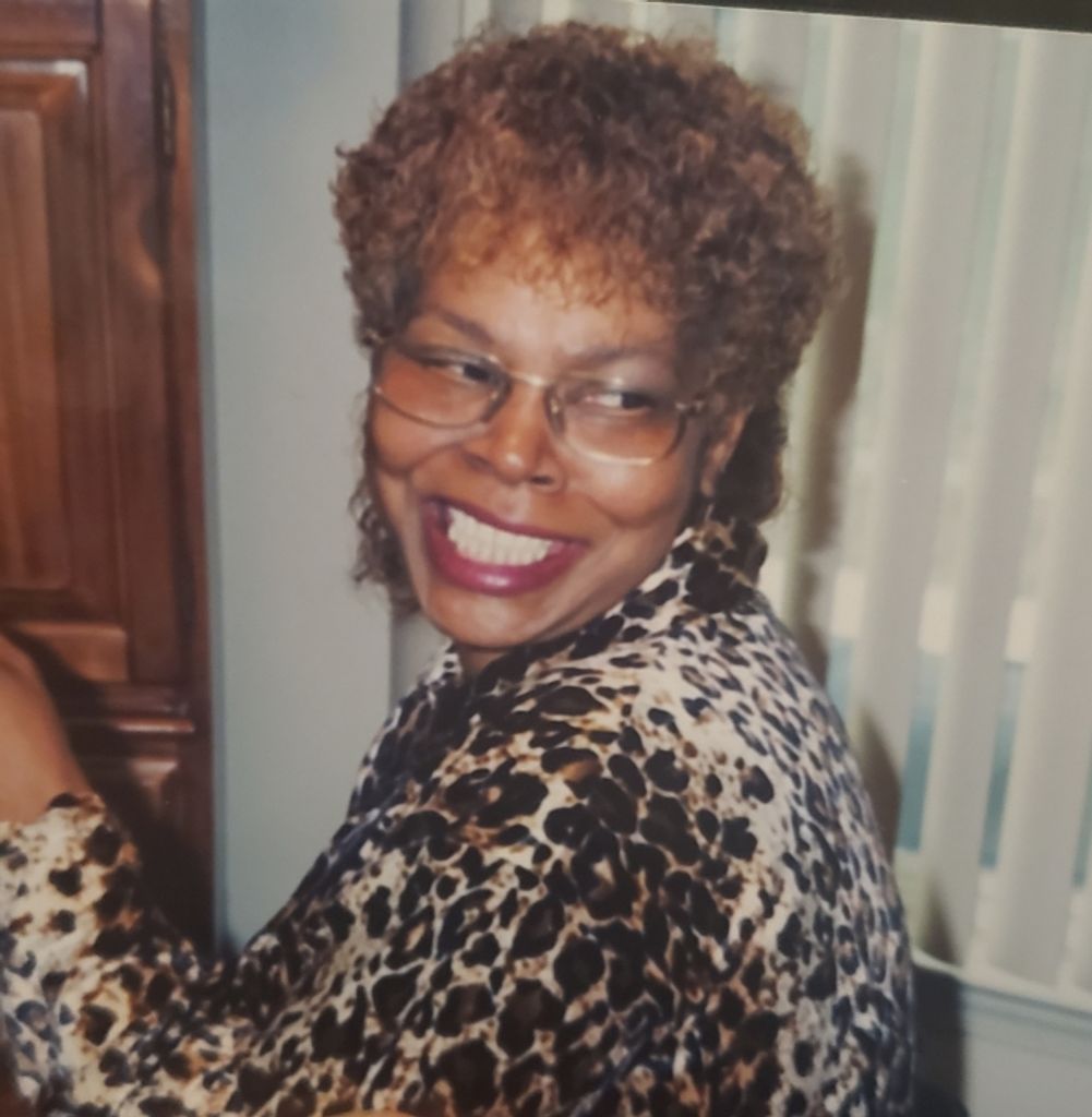 Sandra Davis