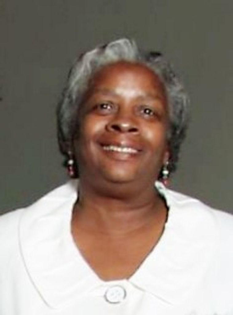 Lorraine Wallace Profile Photo