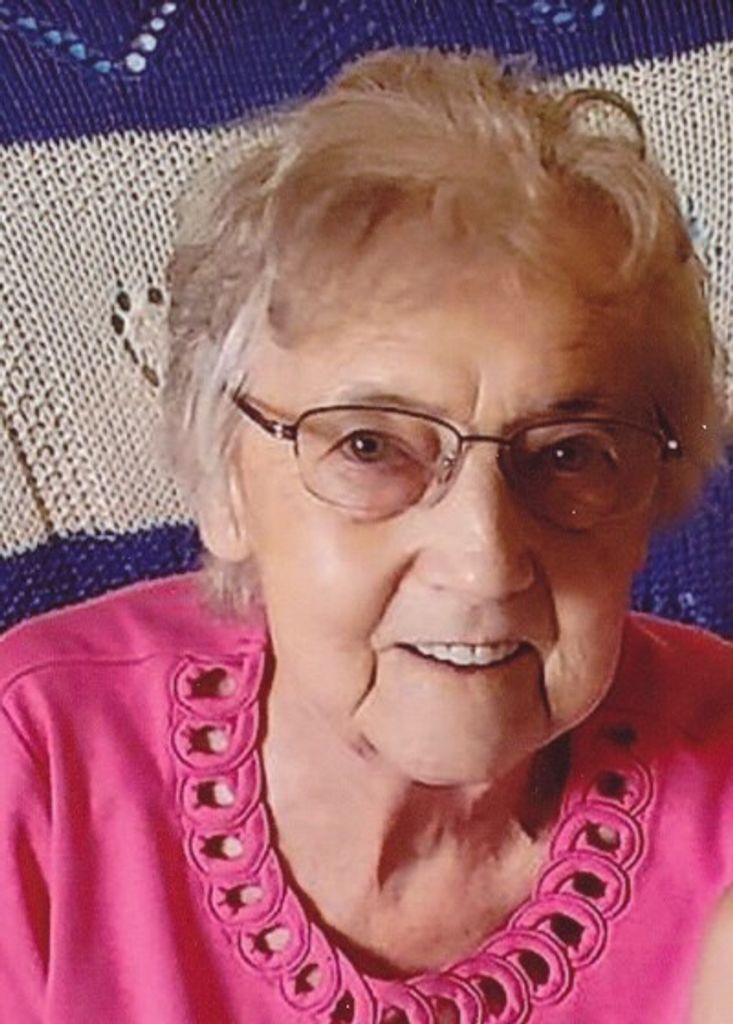 Elizabeth "Betty" Maxine O'Neil