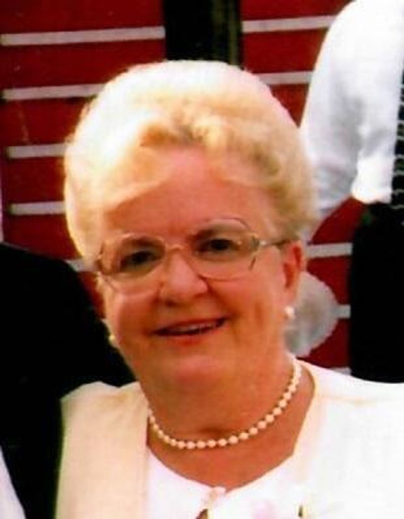 Betty (Wuenschell) Cartisser