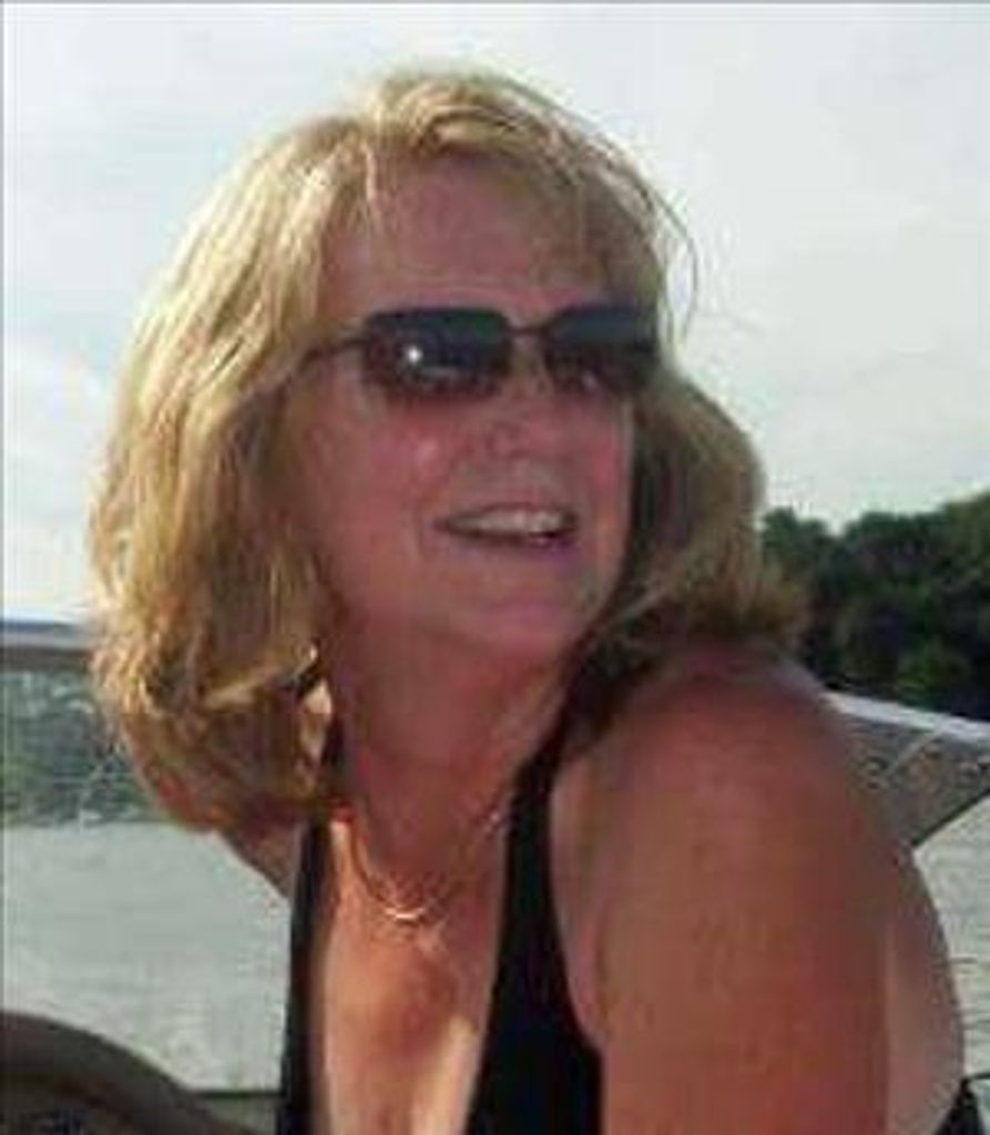 Lucinda Stone