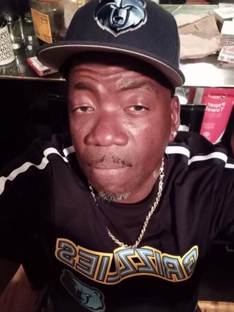 Robert Fields Profile Photo
