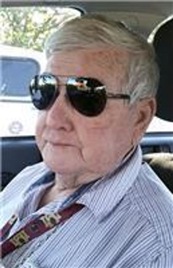 Max Lavonne Fairchild Profile Photo