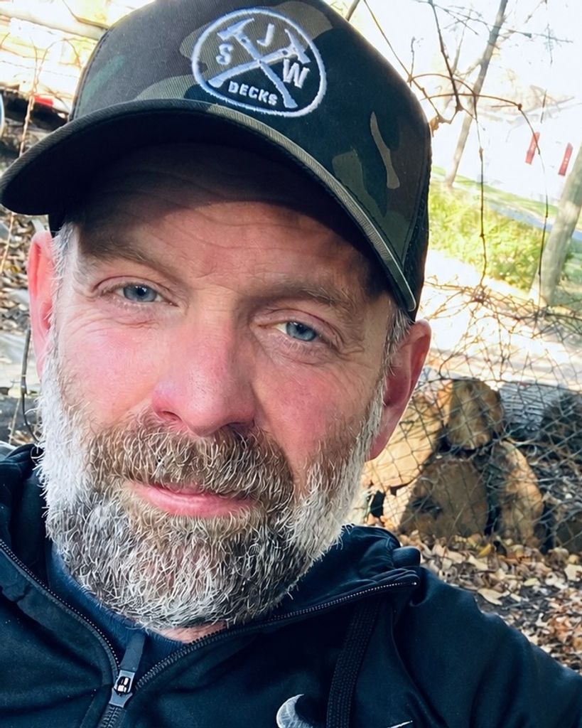 Jonathan Neustaeter Profile Photo
