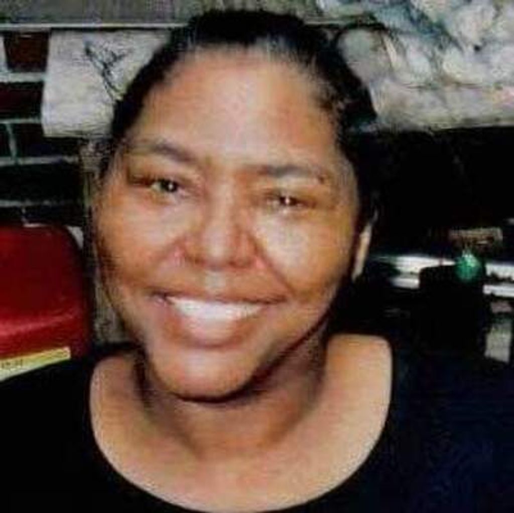Deena Alberta Smith-Blaylock Profile Photo